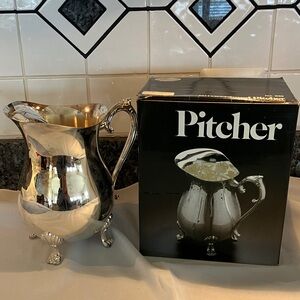 NIB Vintage LEONARD (a Towle Co.) 2 Quart Silverplate Ornate Pitcher